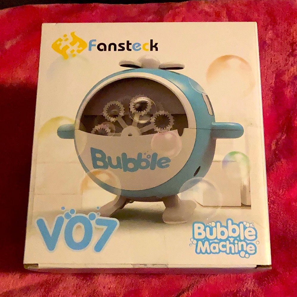 Fansteck brand Bubble Machine